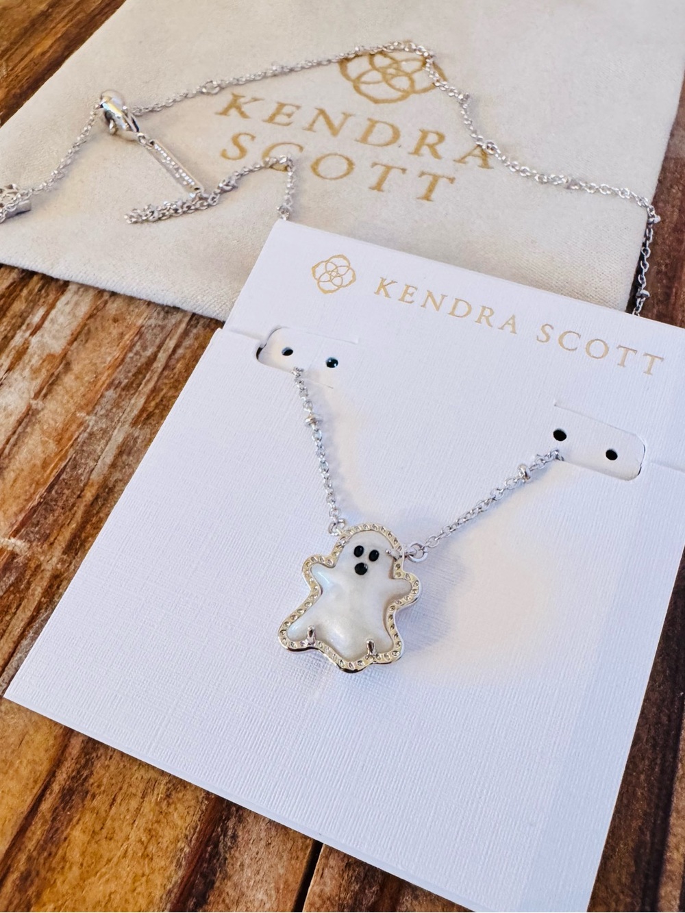 Kendra Scott White Mother-of-Pearl Ghost Reversible Necklace Silver